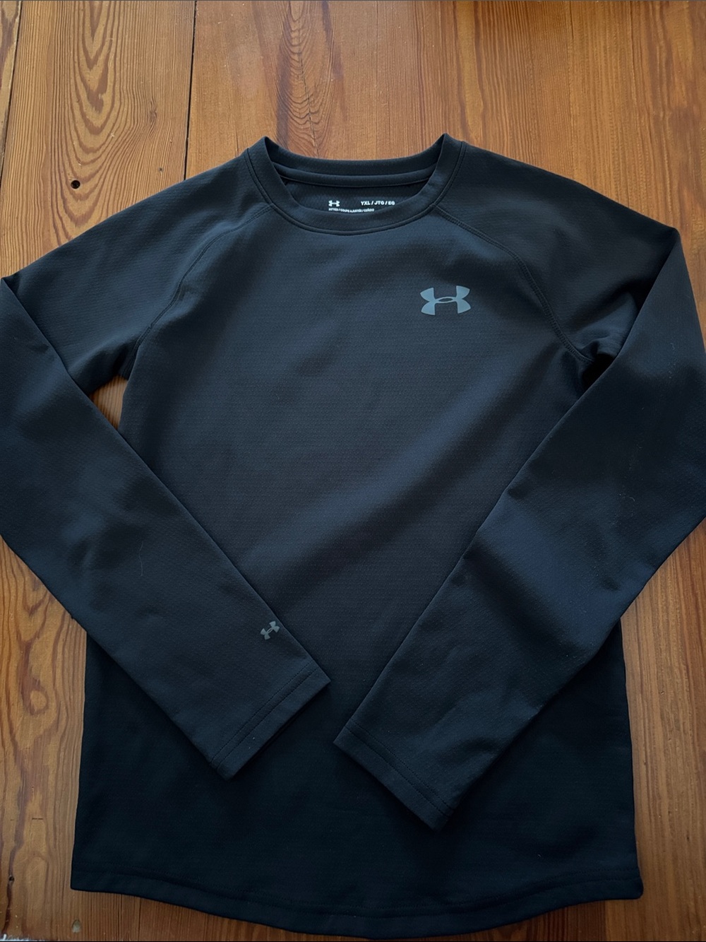 Under Armour Youth Black Crewneck Long Sleeve Coldgear Shirt